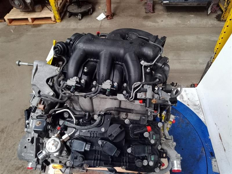2017 NISSAN PATHFINDER (3.5L, VIN D, 4th digit, VQ35DD) Used Engine