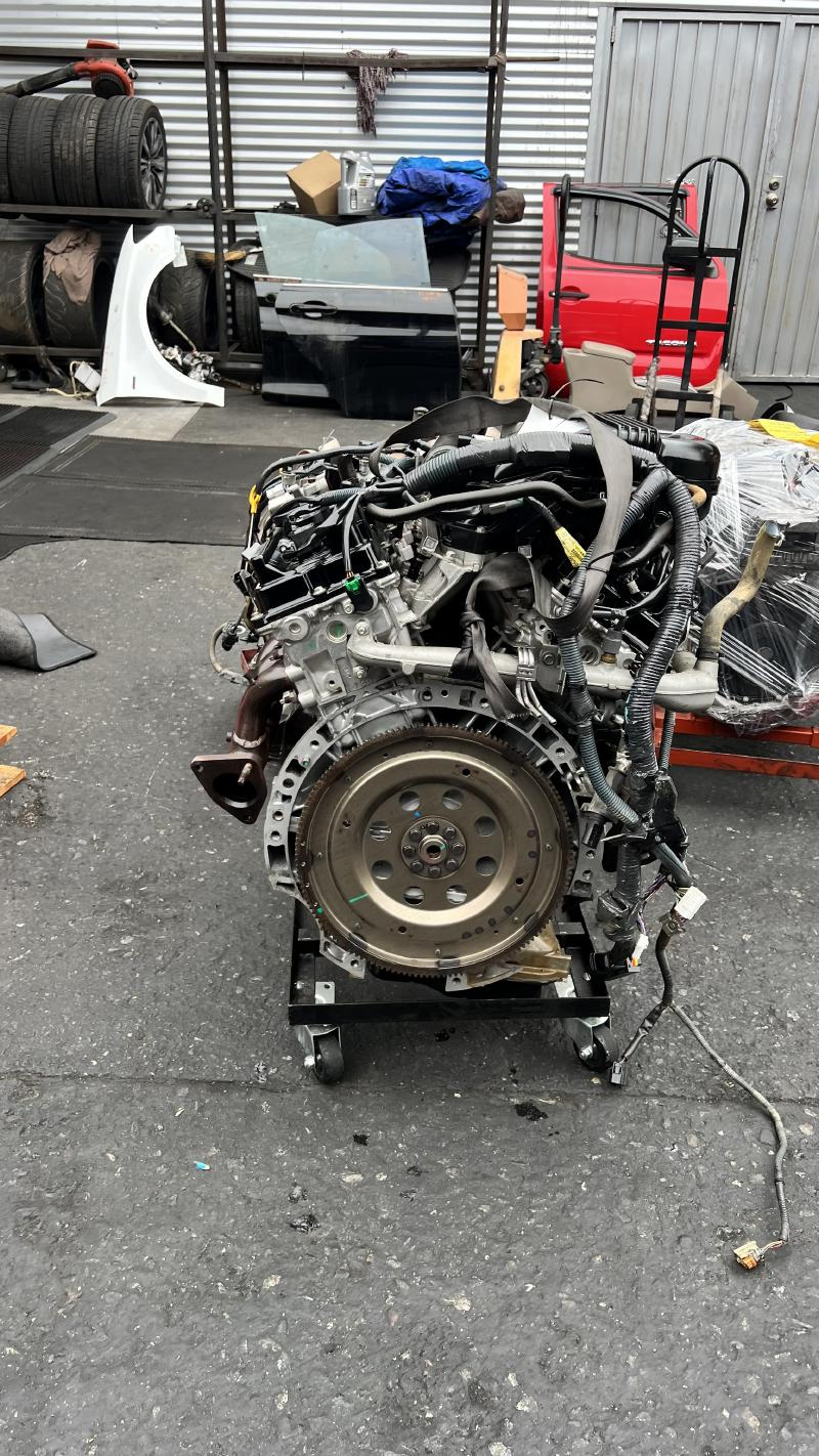 2006 NISSAN PATHFINDER (4.0L, VIN A, 4th digit, VQ40DE) Used Engine