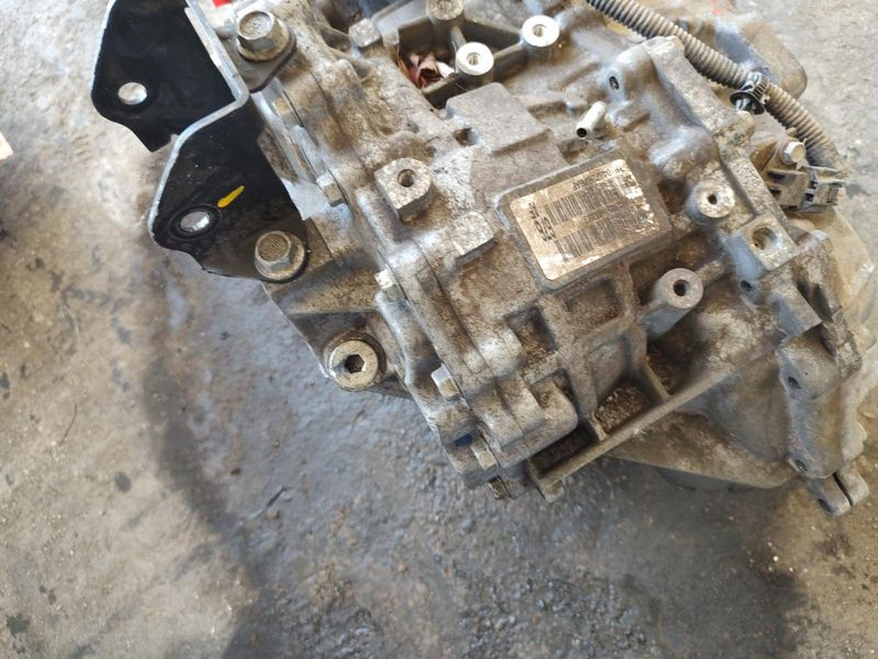 2010 Jeep COMPASS MT, 2.4L, 4WD Used Transmission