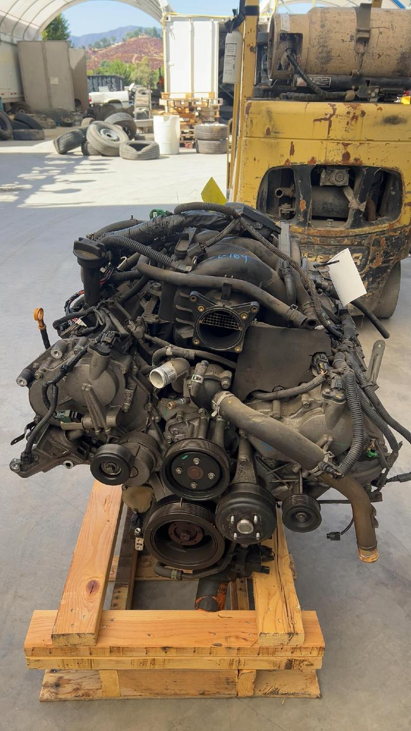 2016 NISSAN NV3500 5.6L (VIN A, 4th digit, VK56DE) Used Engine