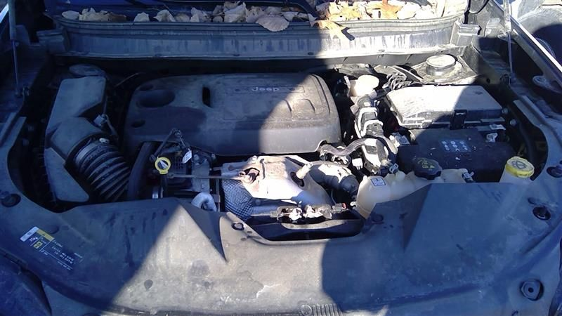 2021 Jeep CHEROKEE 2.0L (VIN N, 8th digit), one piece oil pan Used Engine