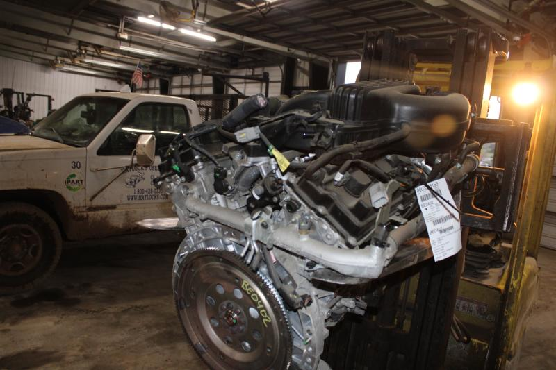 2015 NISSAN XTERRA (4.0L, VIN A, 4th digit, VQ40DE) Used Engine