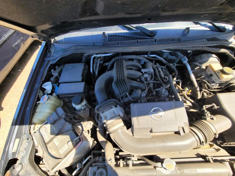 2014 NISSAN XTERRA (4.0L, VIN A, 4th digit, VQ40DE) Used Engine