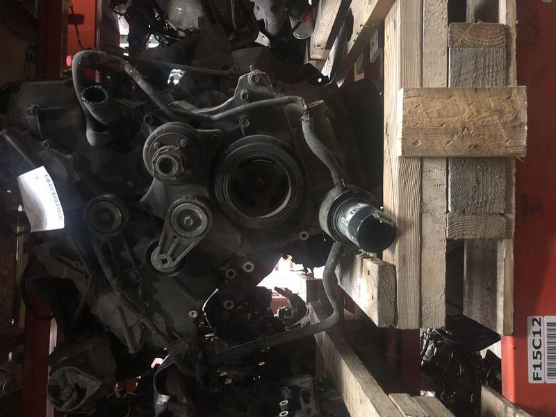 2013 NISSAN XTERRA (4.0L, VIN A, 4th digit, VQ40DE) Used Engine