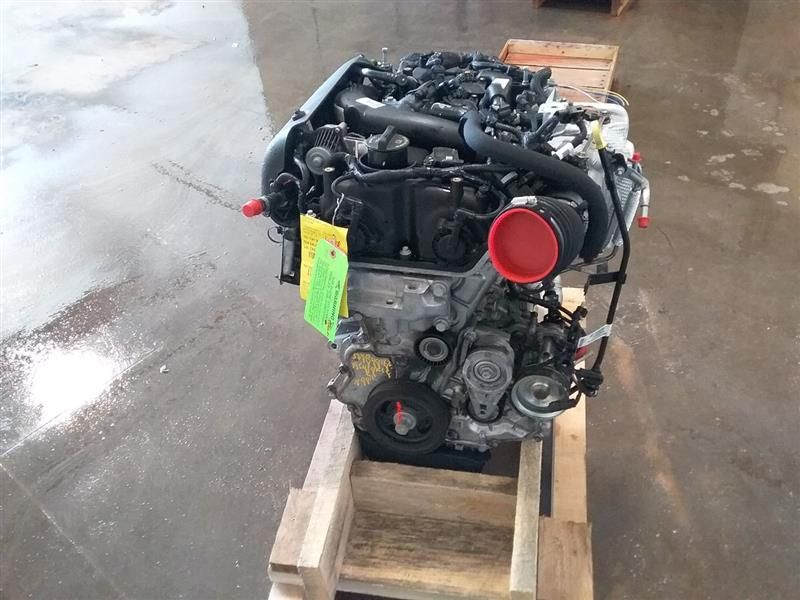 2019 Jeep CHEROKEE 2.0L (VIN N, 8th digit), one piece oil pan Used Engine