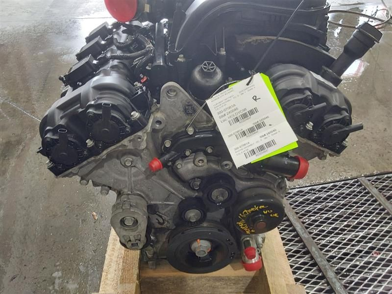 2016 Jeep CHEROKEE 3.2L (VIN S, 8th digit), one piece oil pan Used Engine