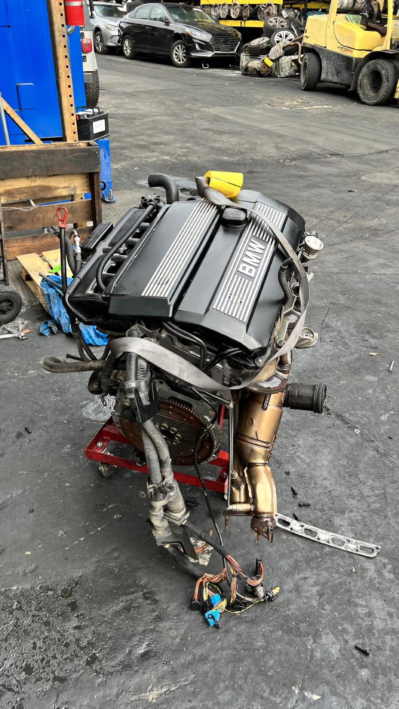 2004 BMW 330I (3.0L), Xi (AWD) Used Engine
