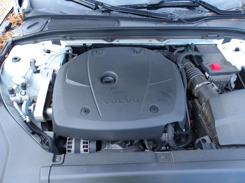 2018 VOLVO S90 (2.0L), w/o hybrid; VIN 99 (4th and 5th digit, B4204T27 engine) Used Engine