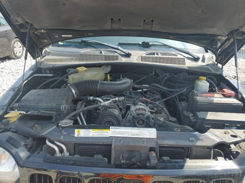 2007 Jeep LIBERTY (3.7L, VIN K, 8th digit) Used Engine