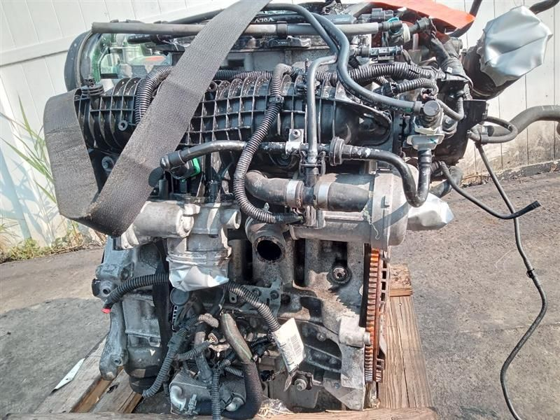 2017 VOLVO V60 (2.0L), VIN 40 (4th and 5th digits, B4204T11, turbo) Used Engine