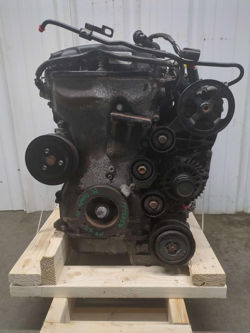 2017 Jeep PATRIOT 2.4L (VIN B, 8th digit), oil cooler Used Engine