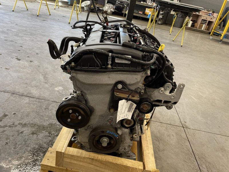2017 Jeep PATRIOT 2.4L (VIN B, 8th digit), oil cooler Used Engine