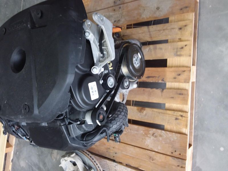 2020 VOLVO XC90 (2.0L), VIN BR (4th and 5th digit, B4204T28 engine), gasoline Used Engine