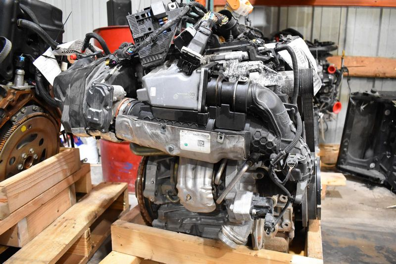 2017 VOLVO XC90 (2.0L), VIN BC (4th and 5th digit, B4204T28 engine), gasoline Used Engine