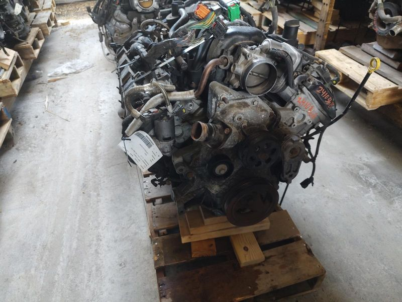 2006 Jeep COMMANDER 5.7L (VIN 2, 8th digit), 4x2 Used Engine