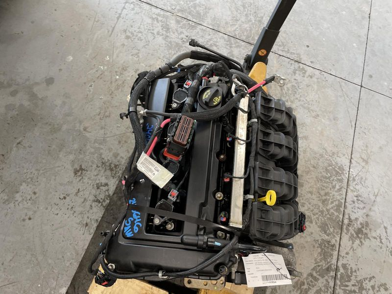 2010 Jeep PATRIOT 2.4L VIN B (8th digit), engine opt ED3, w/o flow control valve Used Engine