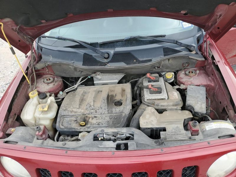 2012 Jeep PATRIOT 2.4L (VIN B, 8th digit), oil cooler (opt NHA) Used Engine