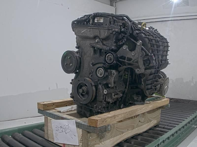 2012 Jeep PATRIOT 2.4L (VIN B, 8th digit), oil cooler (opt NHA) Used Engine