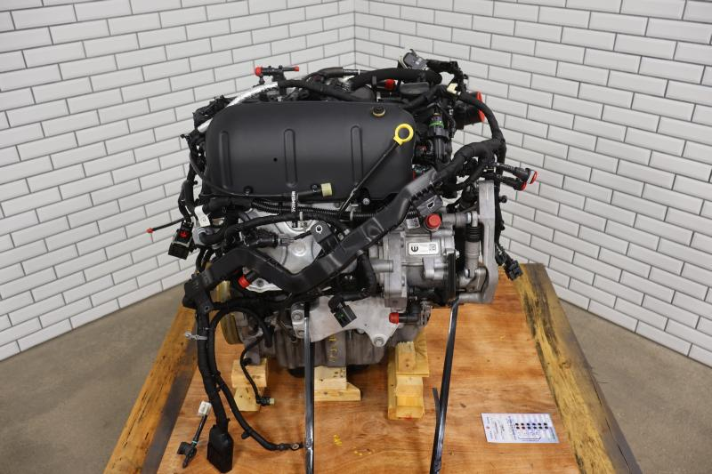2021 Jeep WRANGLER gasoline, 2.0L, plug-in hybrid (VIN 6, 8th digit, PHEV) Used Engine