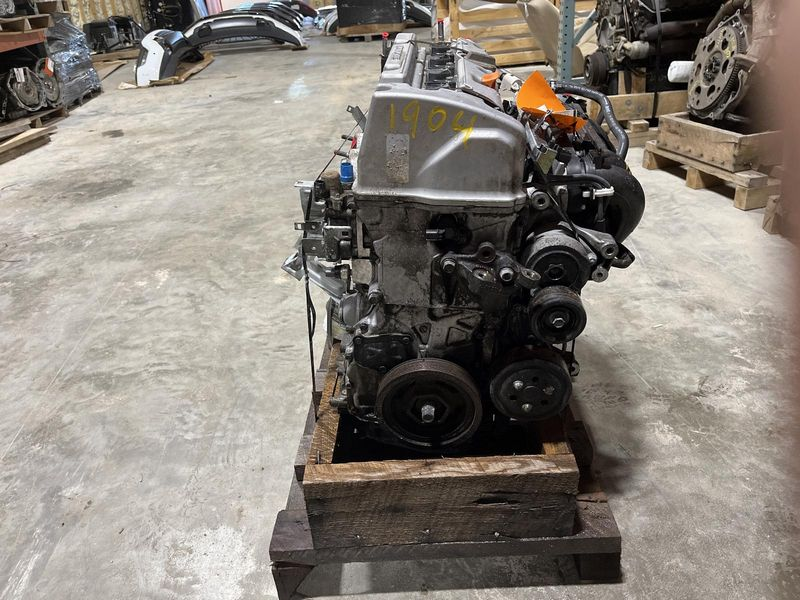 2011 HONDA ACCORD 2.4L, VIN 2 (6th digit, Sdn), LX, Canada emissions Used Engine