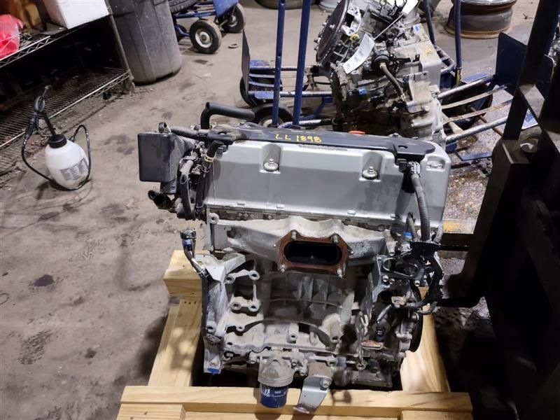 2008 HONDA ACCORD 2.4L, VIN 2 (6th digit, Sdn), LX, California emissions, MT Used Engine