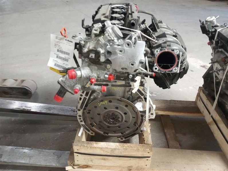 2015 HONDA CR-V (2.4L, VIN M, 5th digit) Used Engine