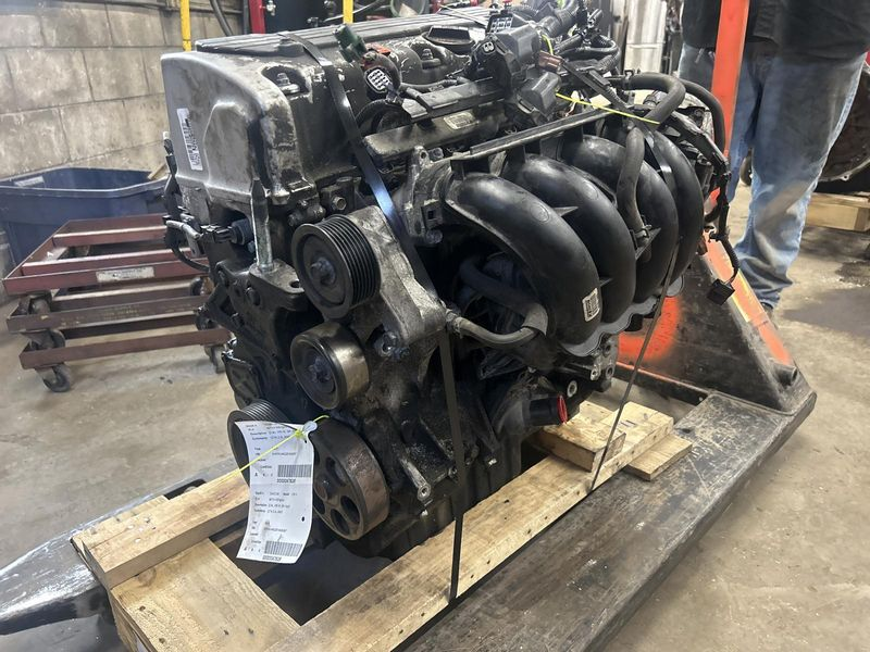2014 HONDA CR-V (2.4L, VIN M, 5th digit) Used Engine