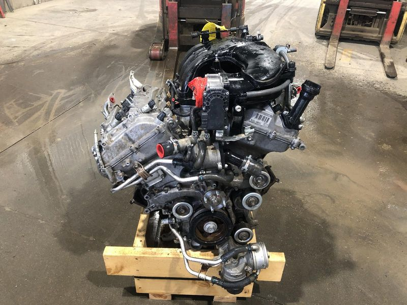 2015 TOYOTA 4RUNNER (4.0L, VIN U, 5th digit, 1GRFE engine, 6 cylinder) Used Engine