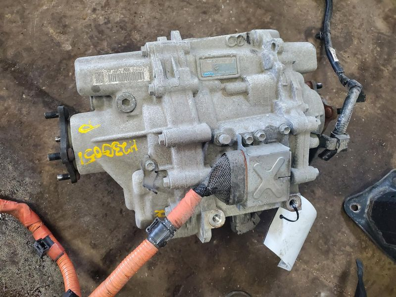 2021 TOYOTA PRIUS electric, rear Used Engine