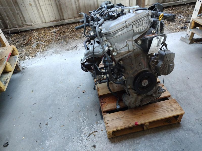 2014 TOYOTA PRIUS gasoline, 1.8L (VIN N, 5th digit, 2ZRFXE engine), Prius Plug-in (VIN DP, 7th and 8th digits) Used Engine