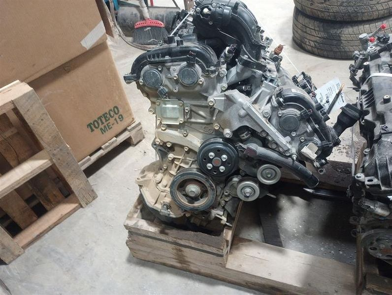2020 TOYOTA SIENNA (3.5L, VIN Z, 5th digit, 2GRFKS engine), oil cooler Used Engine