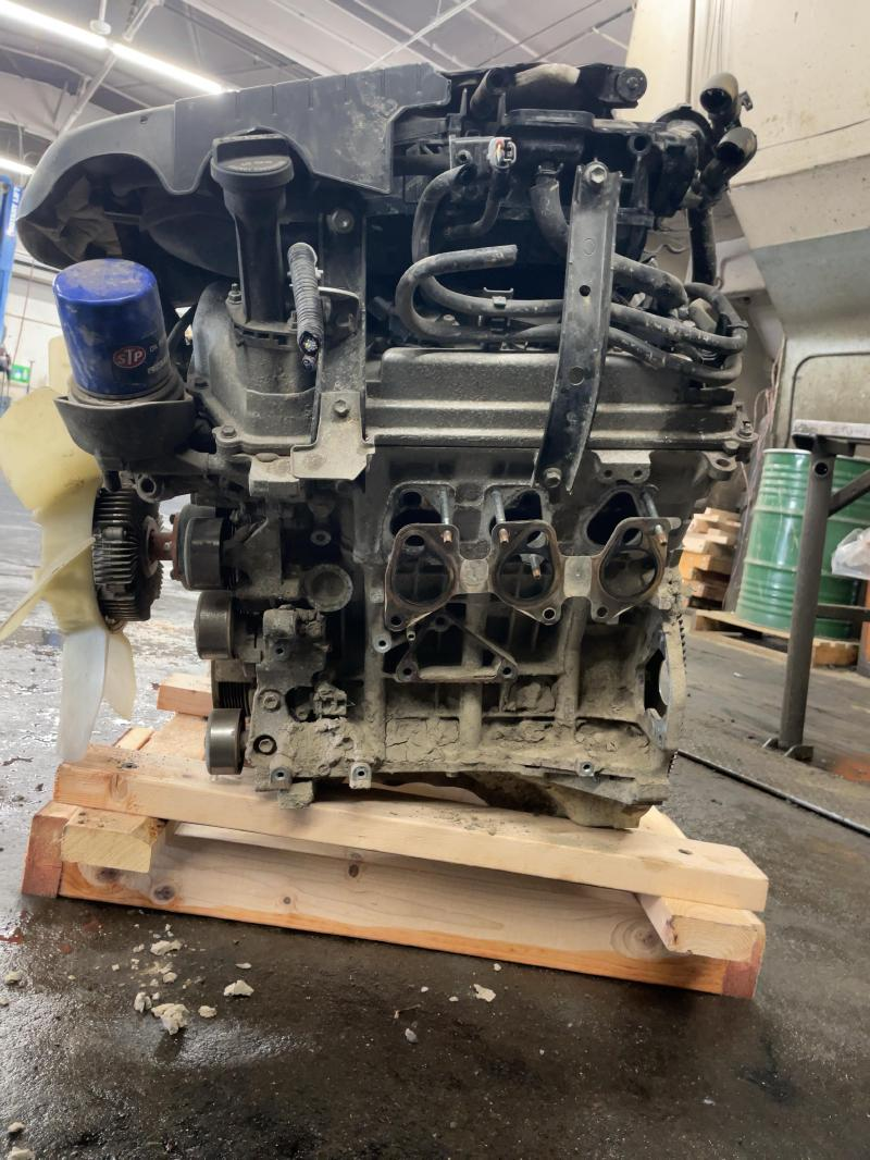 2015 TOYOTA TACOMA 4.0L (VIN U, 5th digit, 1GRFE engine, 6 cylinder), 4x2, AT Used Engine