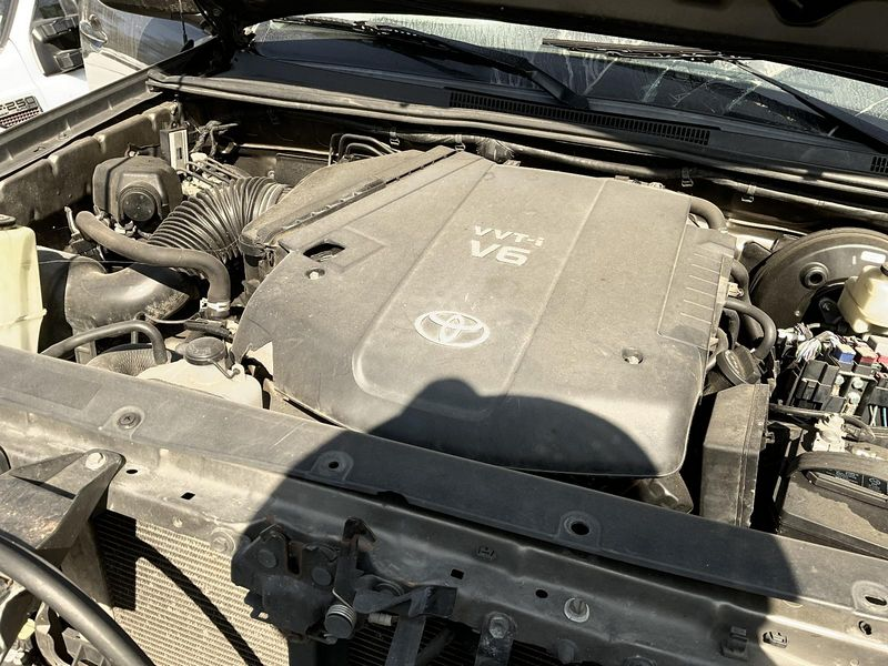 2014 TOYOTA TACOMA 4.0L (VIN U, 5th digit, 1GRFE engine, 6 cylinder), 4x2, AT Used Engine