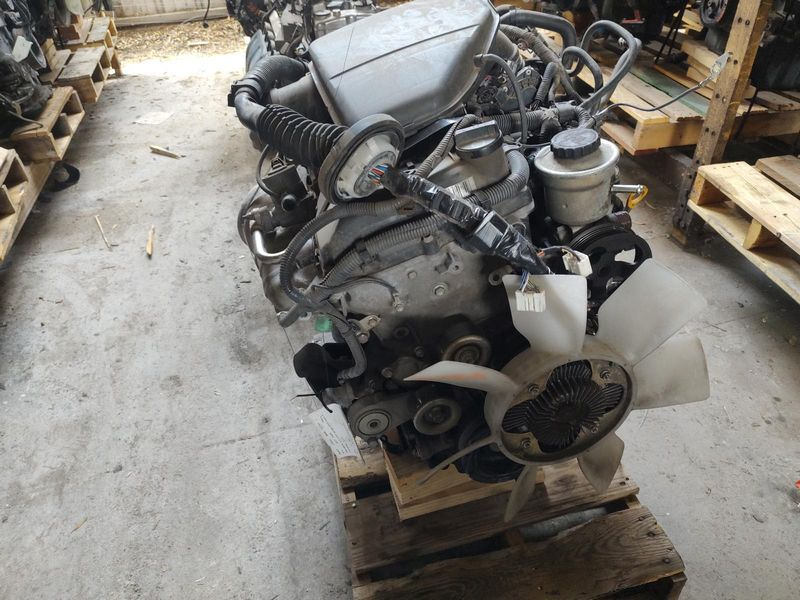 2010 TOYOTA TACOMA 2.7L (VIN X, 5th digit, 2TRFE engine, 4 cylinder) Used Engine
