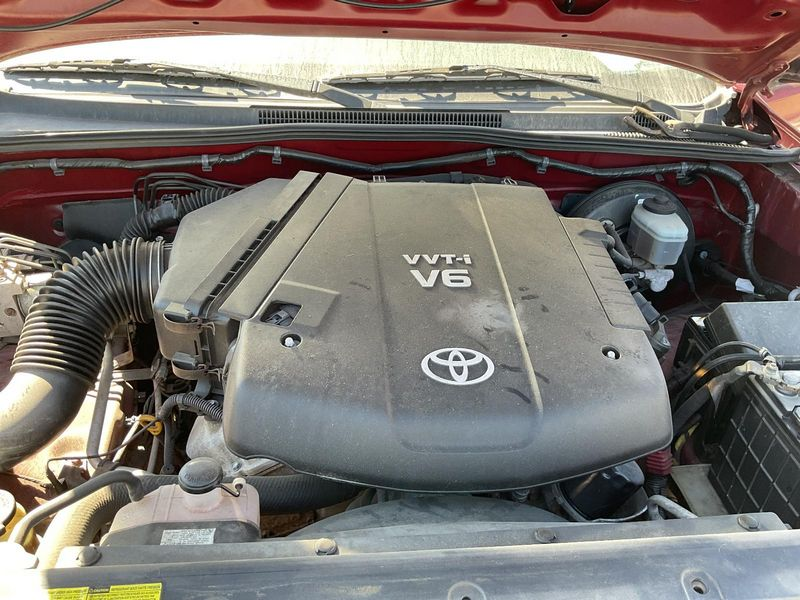 2005 TOYOTA TACOMA 4.0L (VIN U, 5th digit, 1GRFE engine, 6 cylinder), exc. X Runner Used Engine