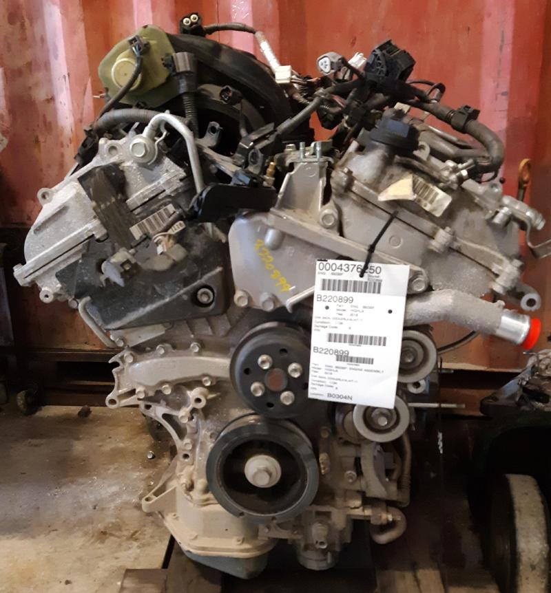 2016 TOYOTA HIGHLANDER gasoline, 3.5L, VIN K (5th digit, 2GRFE engine, 6 cylinder), oil cooler Used Engine