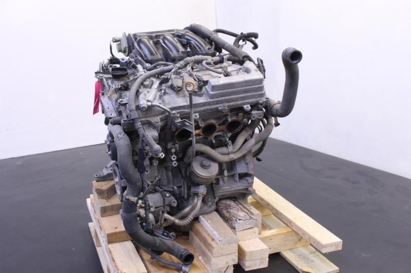 2016 TOYOTA HIGHLANDER gasoline, 3.5L, VIN K (5th digit, 2GRFE engine, 6 cylinder), oil cooler Used Engine