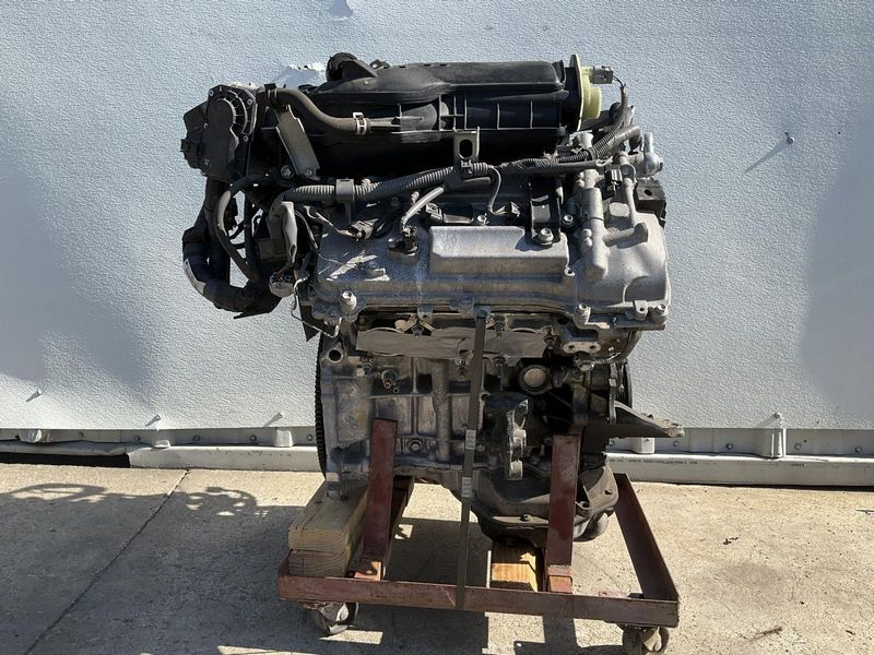 2016 TOYOTA HIGHLANDER gasoline, 3.5L, VIN K (5th digit, 2GRFE engine, 6 cylinder), oil cooler Used Engine