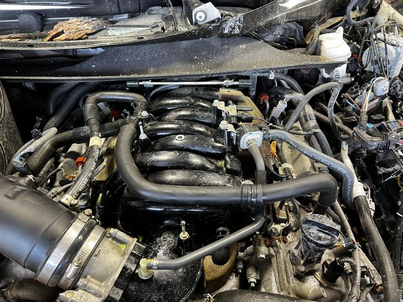 2021 TOYOTA TUNDRA (5.7L, VIN Y, 5th digit, 3URFE engine) Used Engine