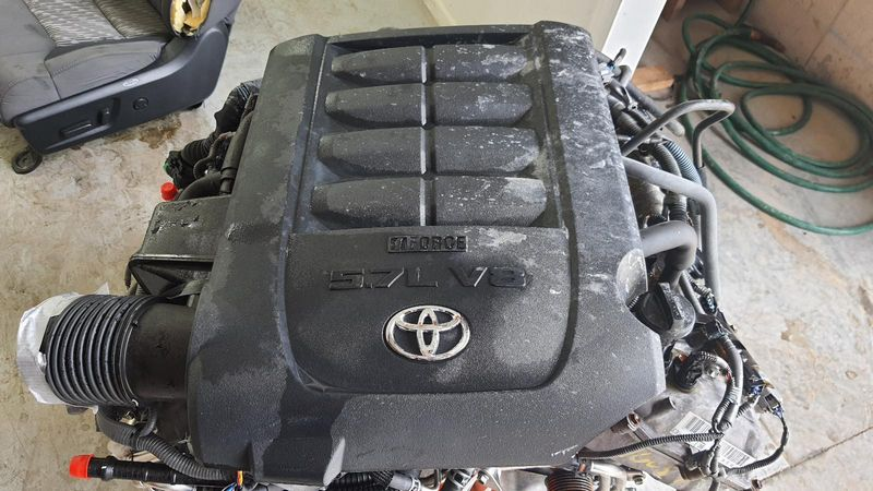 2019 TOYOTA TUNDRA 5.7L, VIN W (5th digit, 3URFBE engine, flex fuel) Used Engine