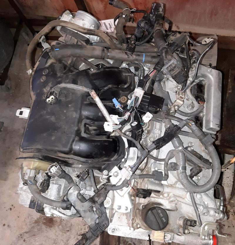 2016 TOYOTA HIGHLANDER gasoline, 3.5L, VIN K (5th digit, 2GRFE engine, 6 cylinder), oil cooler Used Engine