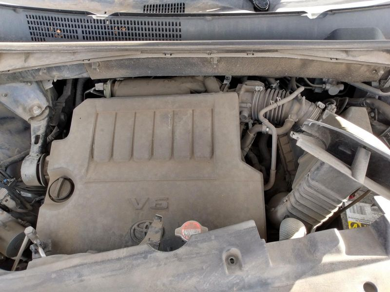 2016 TOYOTA HIGHLANDER gasoline, 3.5L, VIN K (5th digit, 2GRFE engine, 6 cylinder), w/o oil cooler Used Engine