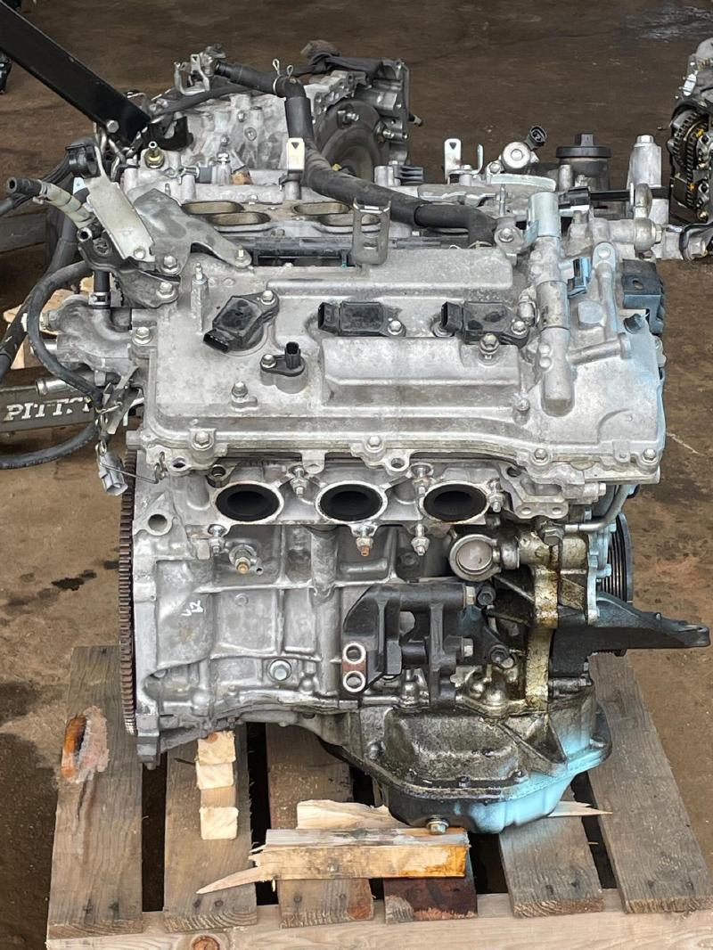 2015 TOYOTA HIGHLANDER gasoline, 3.5L, VIN K (5th digit, 2GRFE engine, 6 cylinder), oil cooler Used Engine
