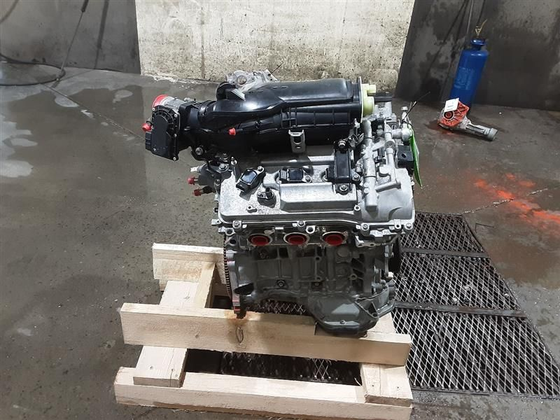 2015 TOYOTA HIGHLANDER gasoline, 3.5L, VIN K (5th digit, 2GRFE engine, 6 cylinder), w/o oil cooler Used Engine