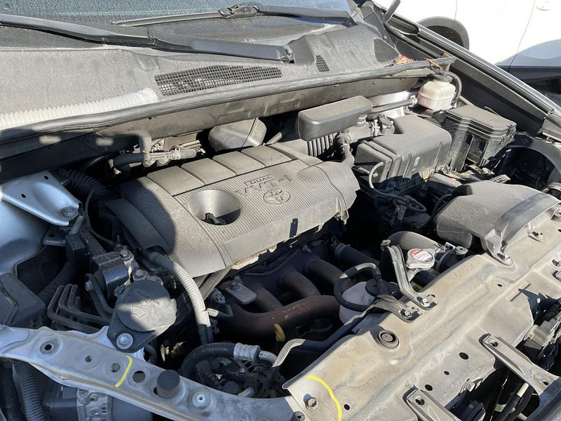 2012 TOYOTA HIGHLANDER gasoline, 2.7L (VIN A, 5th digit, 1ARFE engine, 4 cylinder) Used Engine