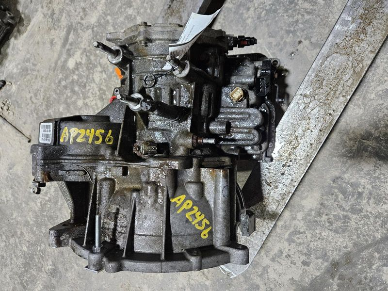 2011 Ford Transit Connect AT, w/o electric motor; (4 speed, 2.0L), thru 01/16/11 Used Transmission