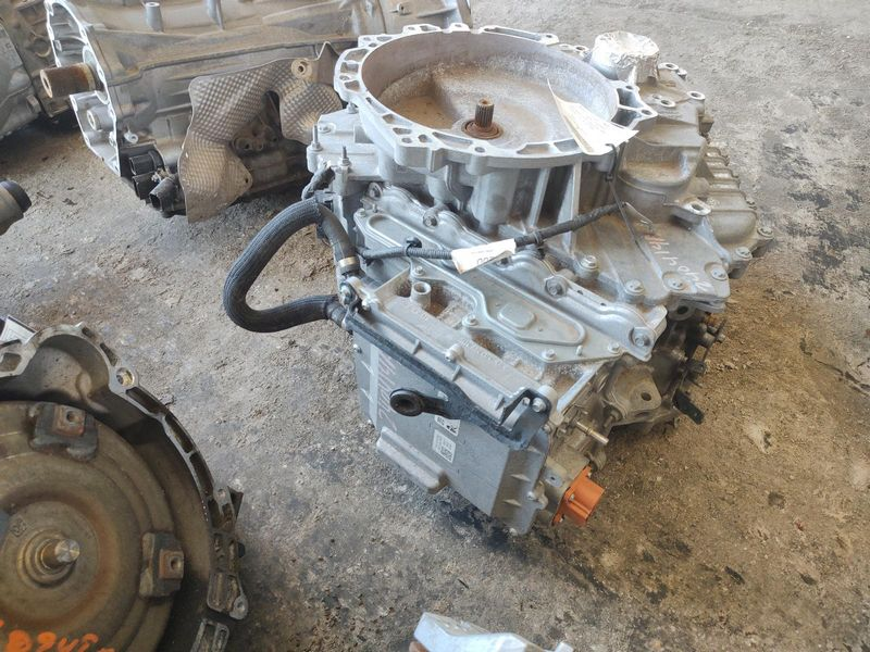 2020 Ford ESCAPE (AT), hybrid, (2.5L), AWD Used Transmission