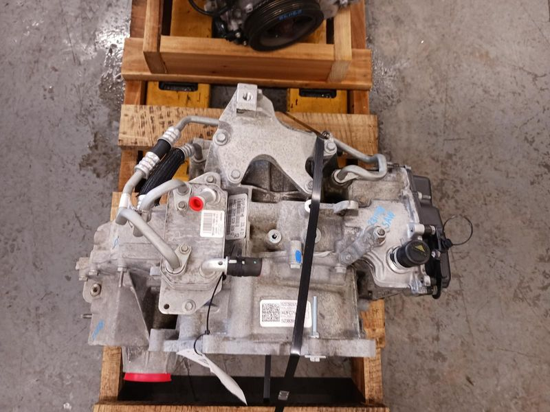 2016 Ford ESCAPE AT, 2.0L, 4x4 Used Transmission