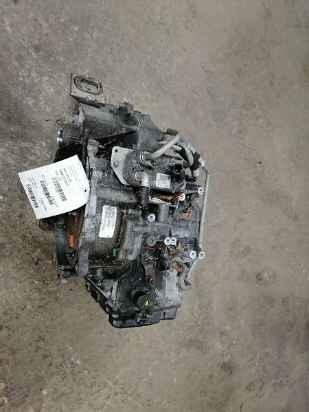 2015 Ford ESCAPE AT, 2.0L, 4x4 Used Transmission