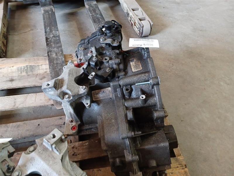 2014 Ford ESCAPE AT, 2.0L, 4x2, thru 04/24/14 Used Transmission